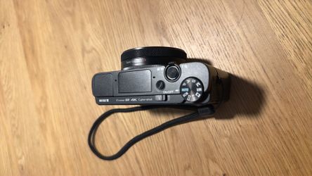 Sony cybershot rx100 vii 20.1 megapixel digital camera