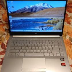 HP LAPTOP MODEL 14-DK1032WM AMD RYZEN 3 3250U WITH RADEON GRAPHICS LIKE NEW!