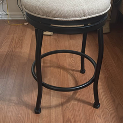 Bar stool