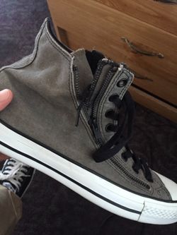 Converses high top