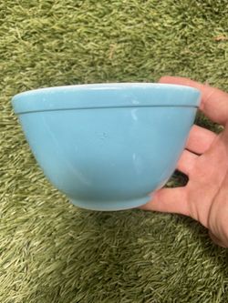Pyrex 401 Blue Bowl