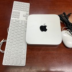 Mac Mini 2014  | Core i5 | 251GB | 8GB | keyboard | Mouse | MacOS Monterey   