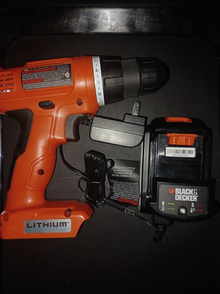 BLACK& DECKER,20VOLT LITHIUM BATTERY ,24 SETTINGS, THAT INCLUDES DRILL SETTINGS 