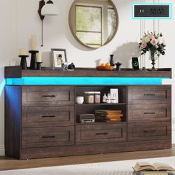 7 Drawers Dresser for Bedroom with LED Light and Power Outlets + 2 Open Storage Shelves Brown 