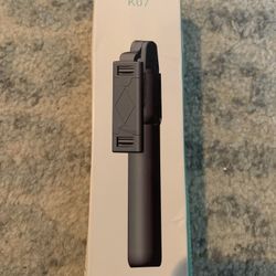 K07 Wireless Selfie Stick + Tripod