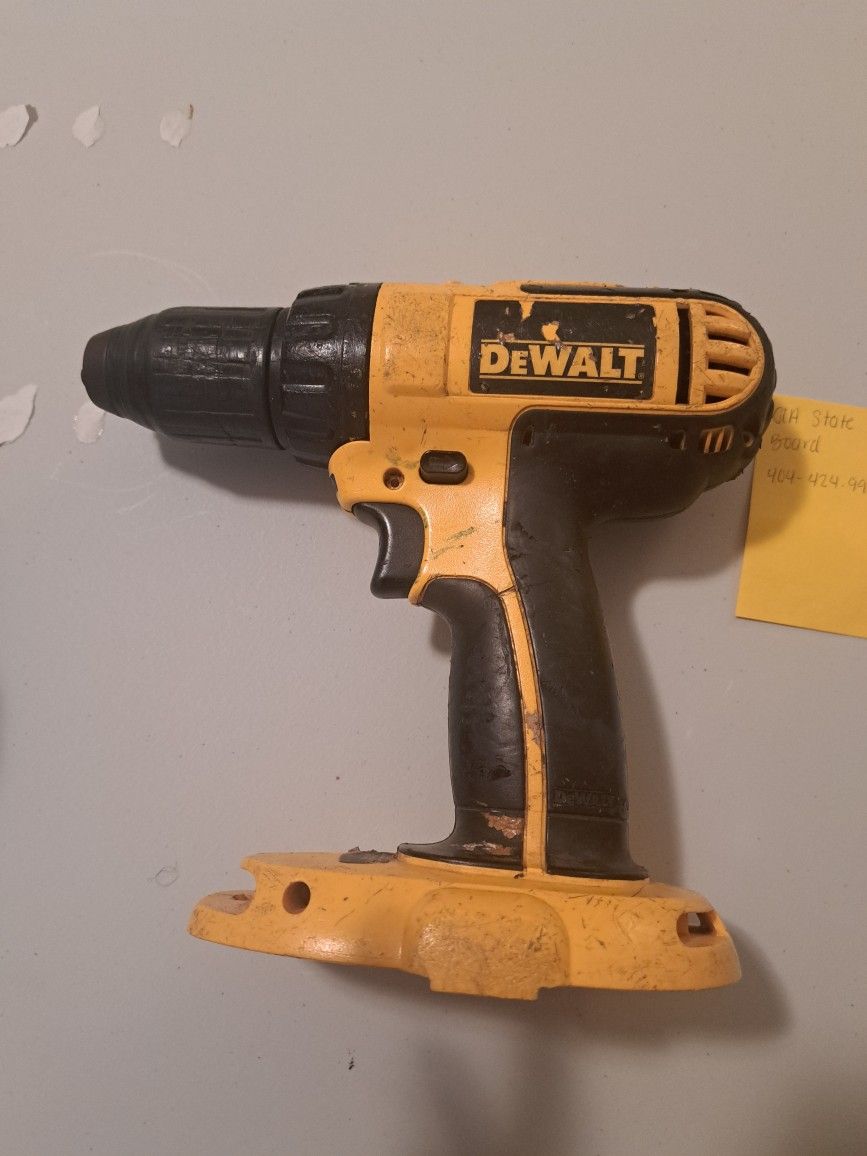 Dewalt Drill With Charger 