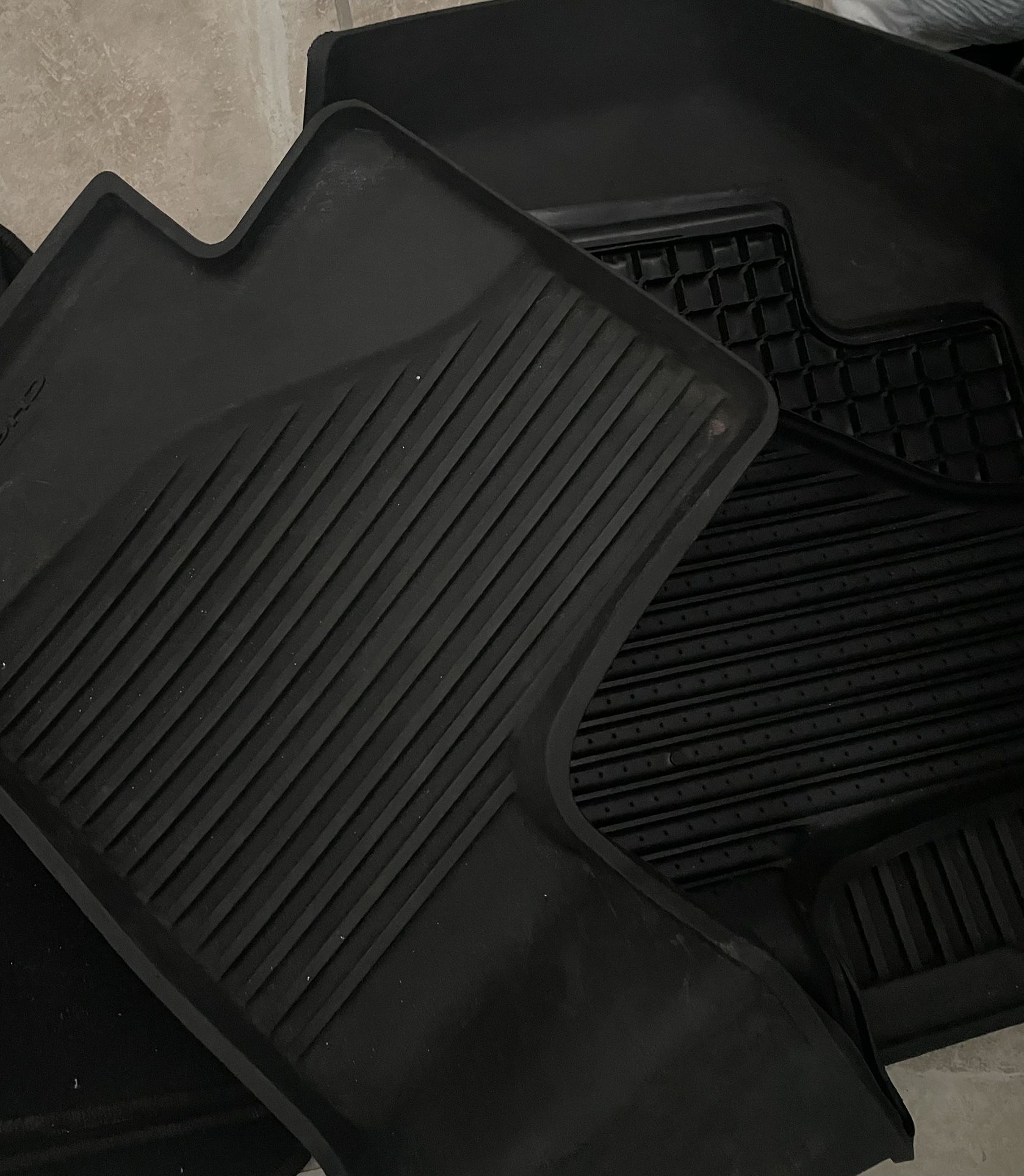 Jeep Cherokee Rubber Weather Proof Mats