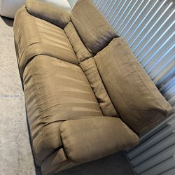 Free Delivery* Big Power Reclining Sofa!