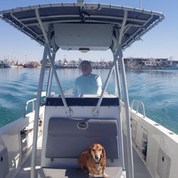 27ft TITAN CENTER CONSOLE IN ROCKEY POINT