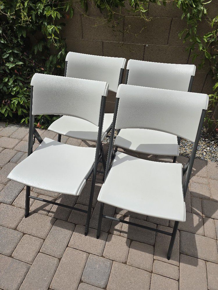 Lifetime Folding Chairs (4)