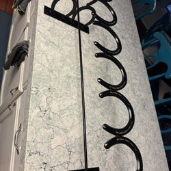 $20cashBoot Rack Iron