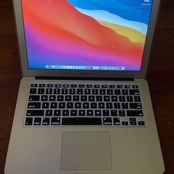 Apple MacBook Air 13inch (Core i5, 4GB RAM, 120GB) for Sale in