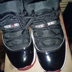 Retro Jordan 11 Bred Lowtops Size9.5 