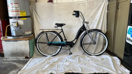 MONARCH brand 26” old school single speed, coaster Brake beach cruiser, bicycle, ready to ride as pictured