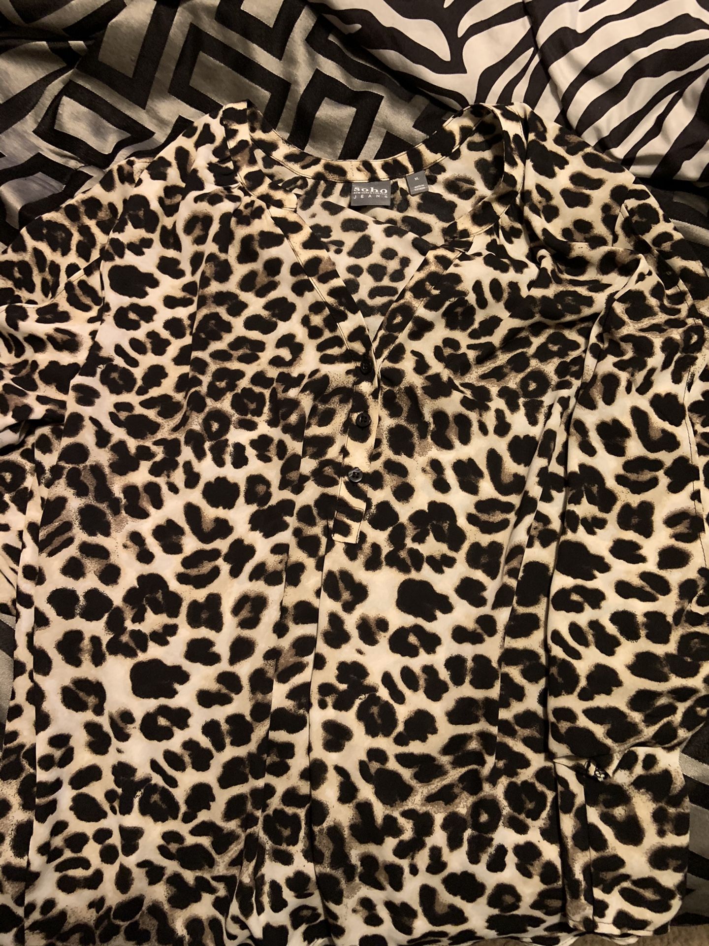 XL cheetah tops