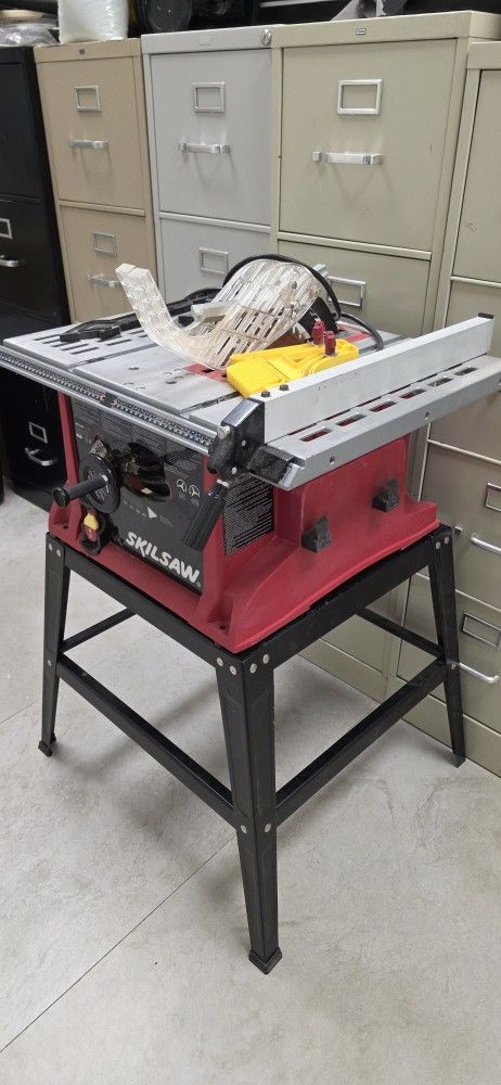Skil Table Saw 15Amp With Stand