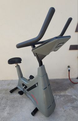 Life Fitness Commercial Workout Equipment