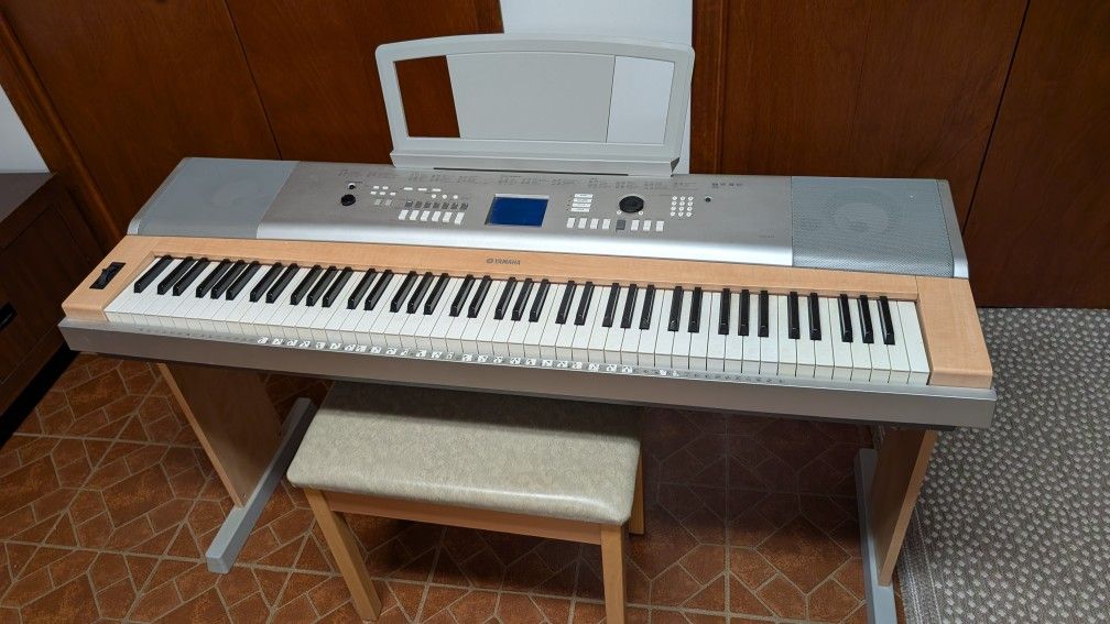 Yamaha YPG-625 88-Key Weighted Action Portable Grand Keyboard electronic