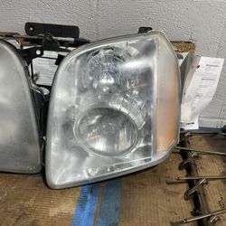 2007 To 2012 GMC Yukon Headlights 