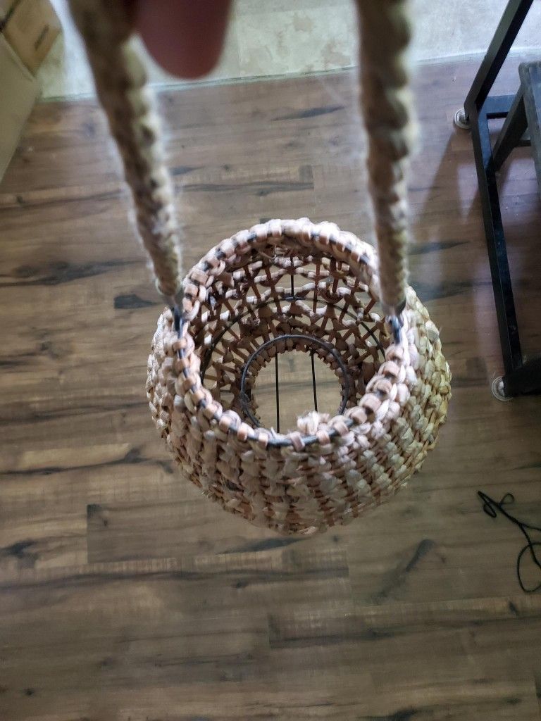 Wicker Candle or Battery Operated Hanger Displayer
