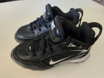 Nike Sz 10C Land Shark Youth Football Cleats Black/White Molded