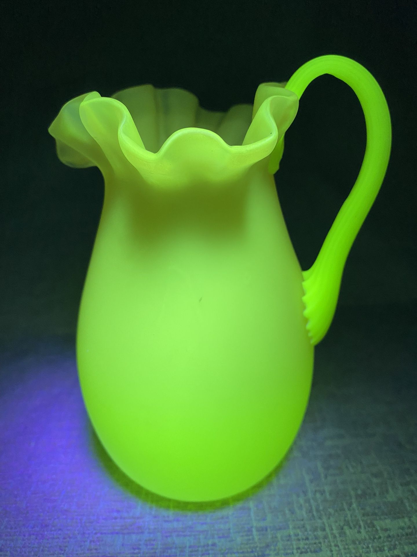 MT WASHINGTON Antique Victorian Burmese Custard Glass Ruffled-Edge Pitcher (Height: 5-3/4”)