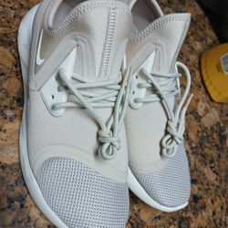 Nike Luna Charge, For Women Size 9