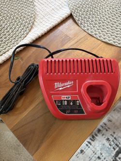 M12 charger
