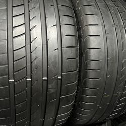 Tengo estas 2  llanta 245/35R1993Y GOODYEAR EAGLE F1 MOExtended Run flat 