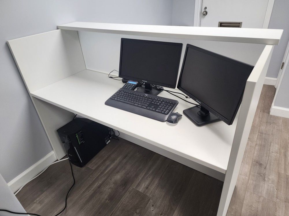 Reception Front Desk