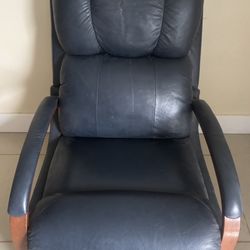 A Leather Black Chair 