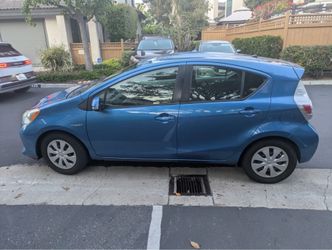 2014 Toyota Prius C Two - One Owner, Clean Title
