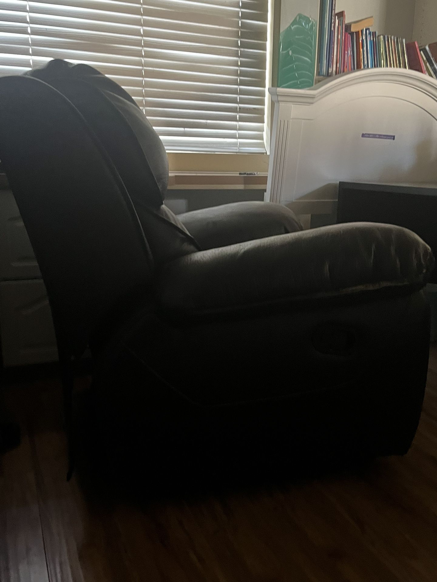 Free Recliner