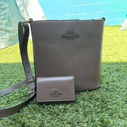Used COACH & Michael Kors 