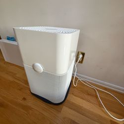 Blueair Blue Pure Max Air Purifier white + extra Filter