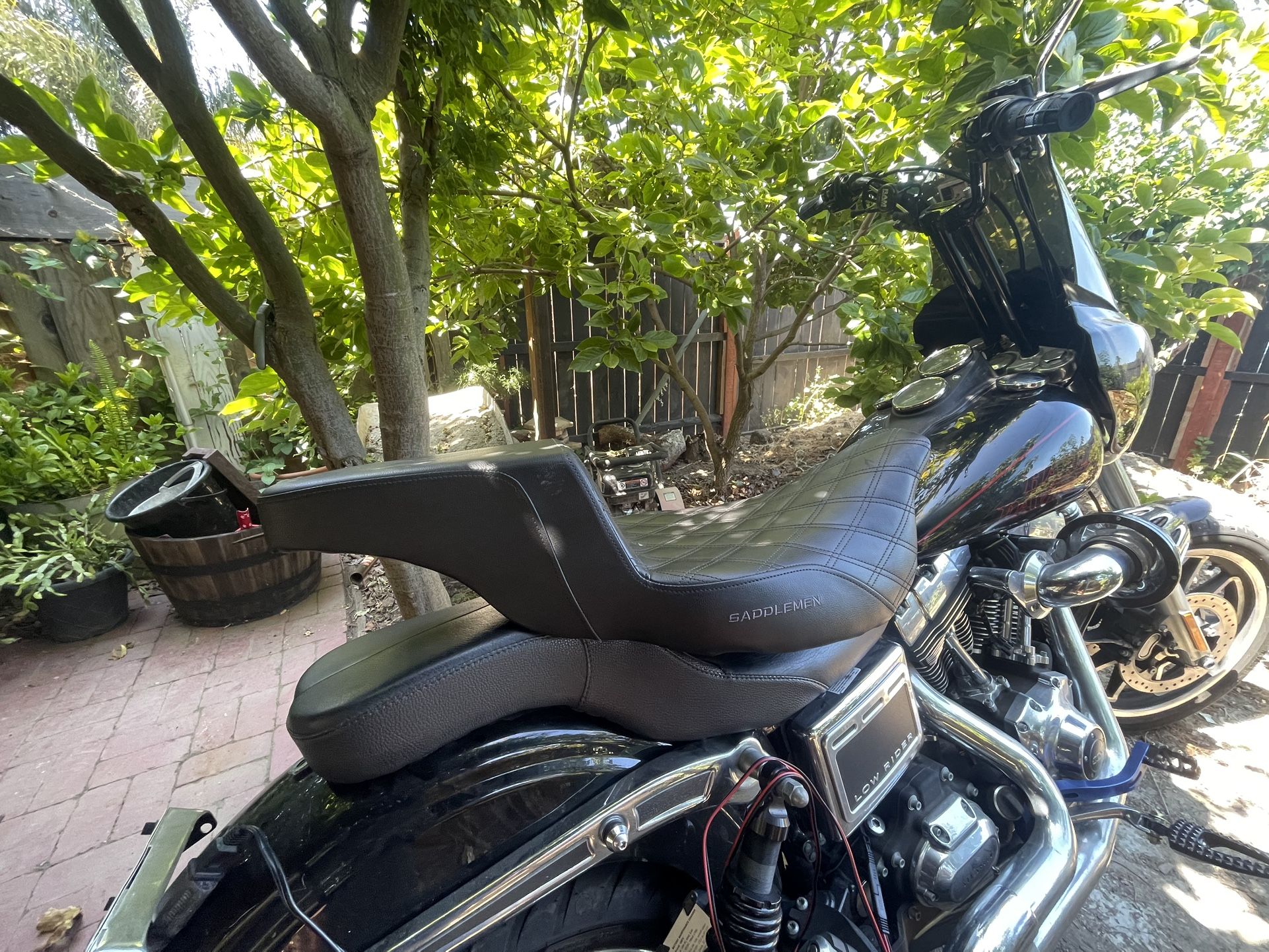 SADDLE MEN SEAT 