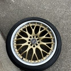 4 Gold Wheels 18 Inch