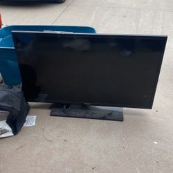 Samsung 40in TV with Remote 
