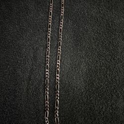 14k Gold chain (send offers)