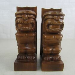 Pair Of Hand Carved Vintage Hawaiian Wooden Tiki Bookends 8 1/2" Tall


