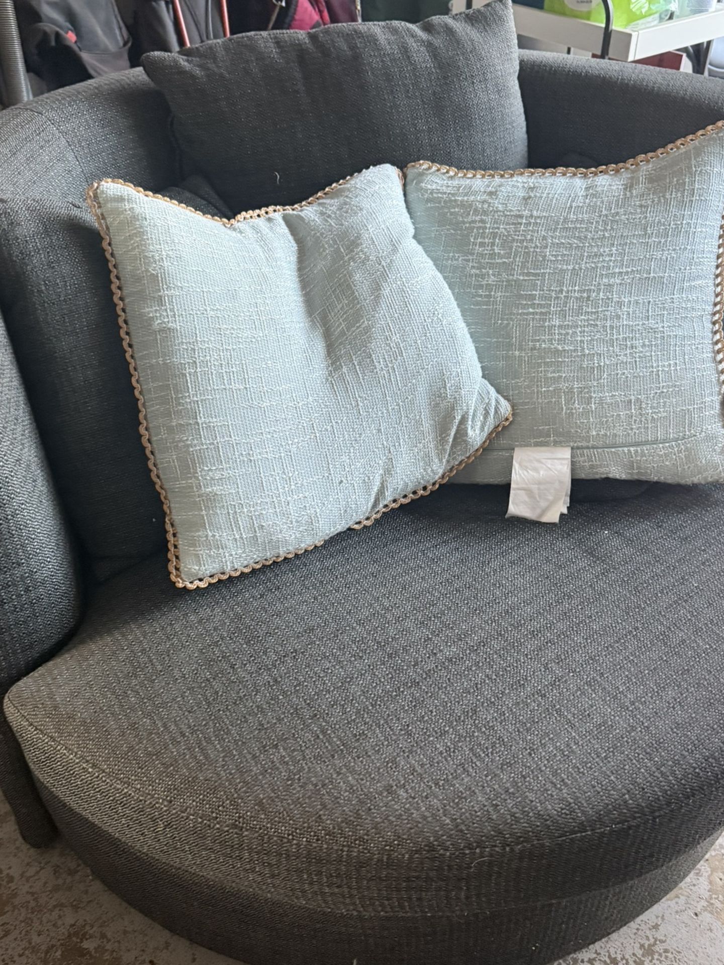 Swivel Loveseat - So Comfy!