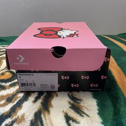 Hello Kitty Converse 