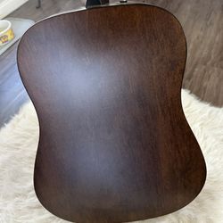 Fenders Acoustic Guitar