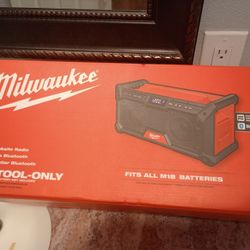 Milwaukee M18 Radio New Tool Only 