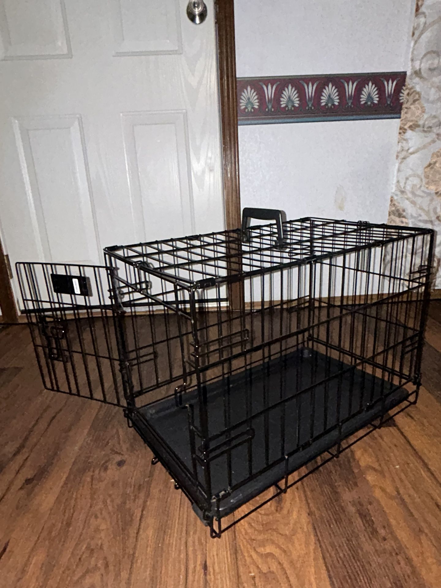 Small Dog Crate/ Kennel