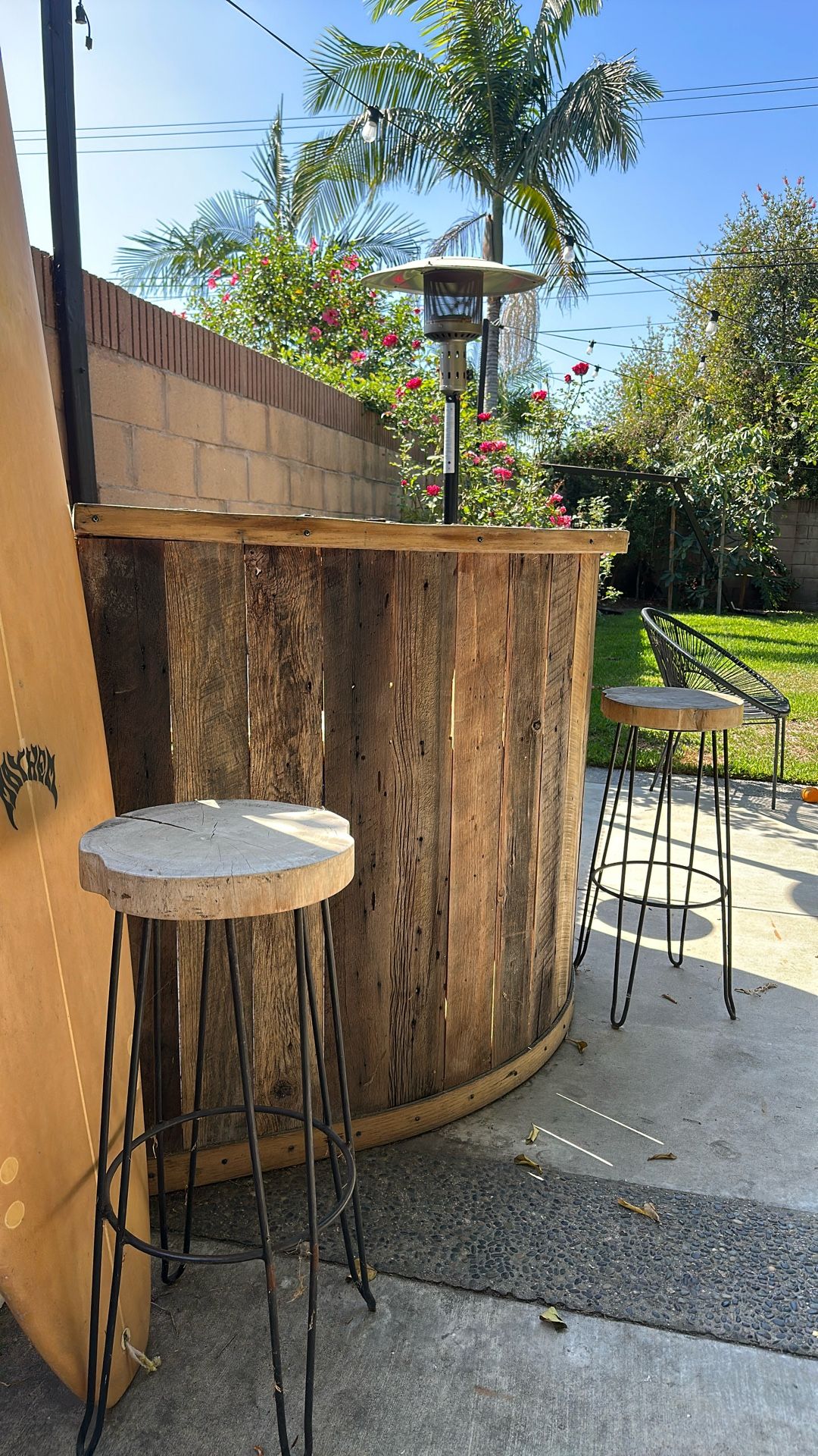 Outdoor Reclaimed Wood Bar With 3 Bar Stools 
