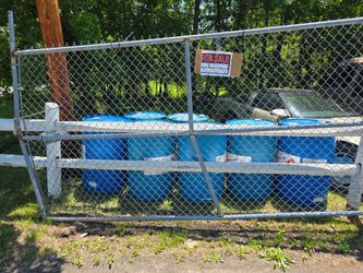 65 gallon plastic drums