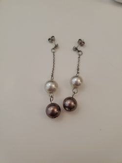 Earings