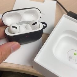 Apple 3 Wireless Noise Cancelling Earpho
