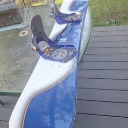 151cm Lamar Snowboard  with click in bindings